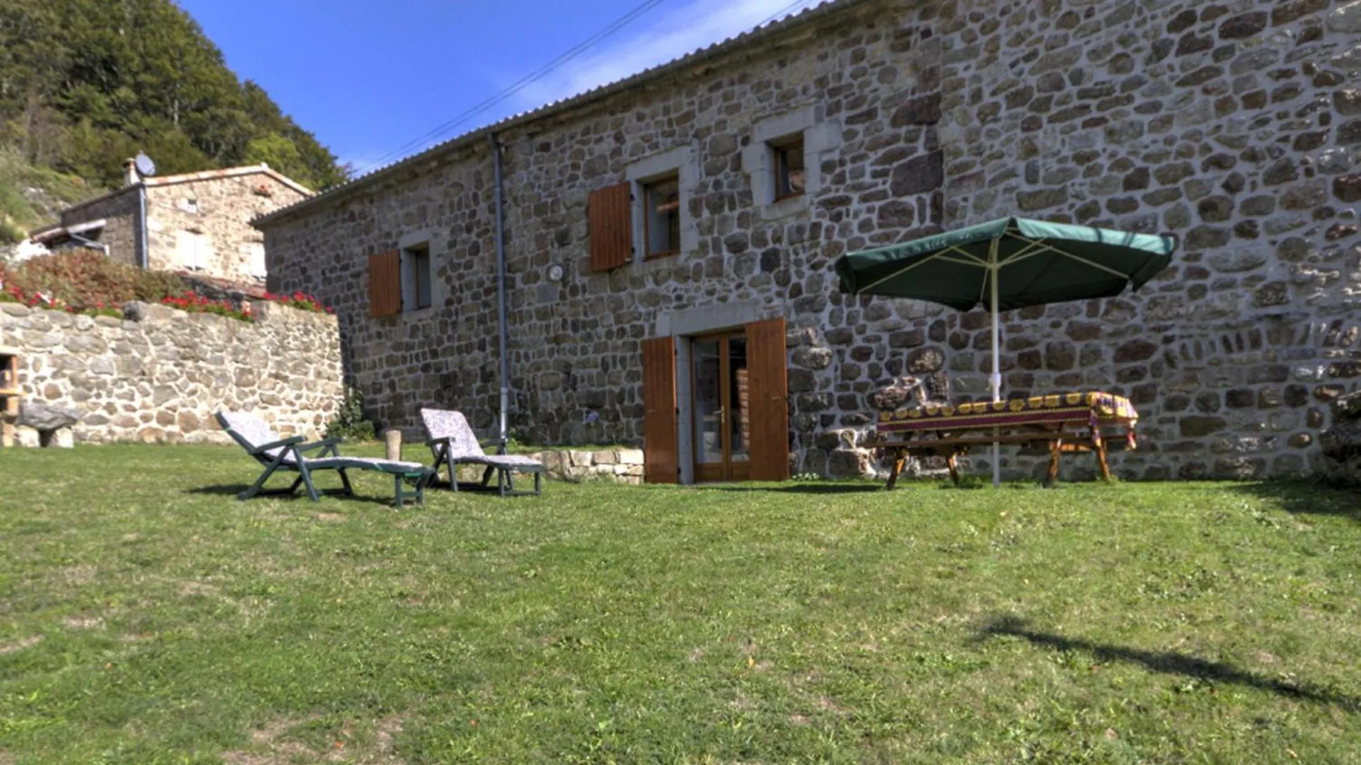 Holiday home Gite Authentique En Campagne Avec Cheminee, Wifi, Terrasse Et Jardin, Pres Du Ski Et Vtt - Fr-1-496-96 Burdignes France