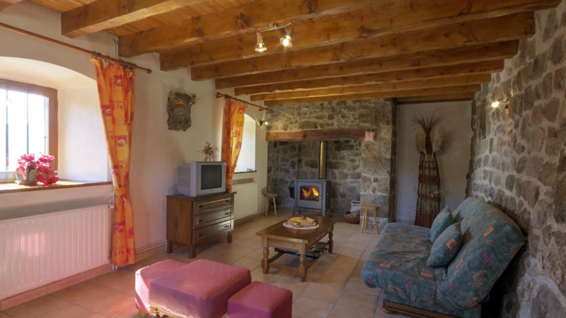 Gite Authentique En Campagne Avec Cheminee, Wifi, Terrasse Et Jardin, Pres Du Ski Et Vtt - Fr-1-496-96 Burdignes Holiday home