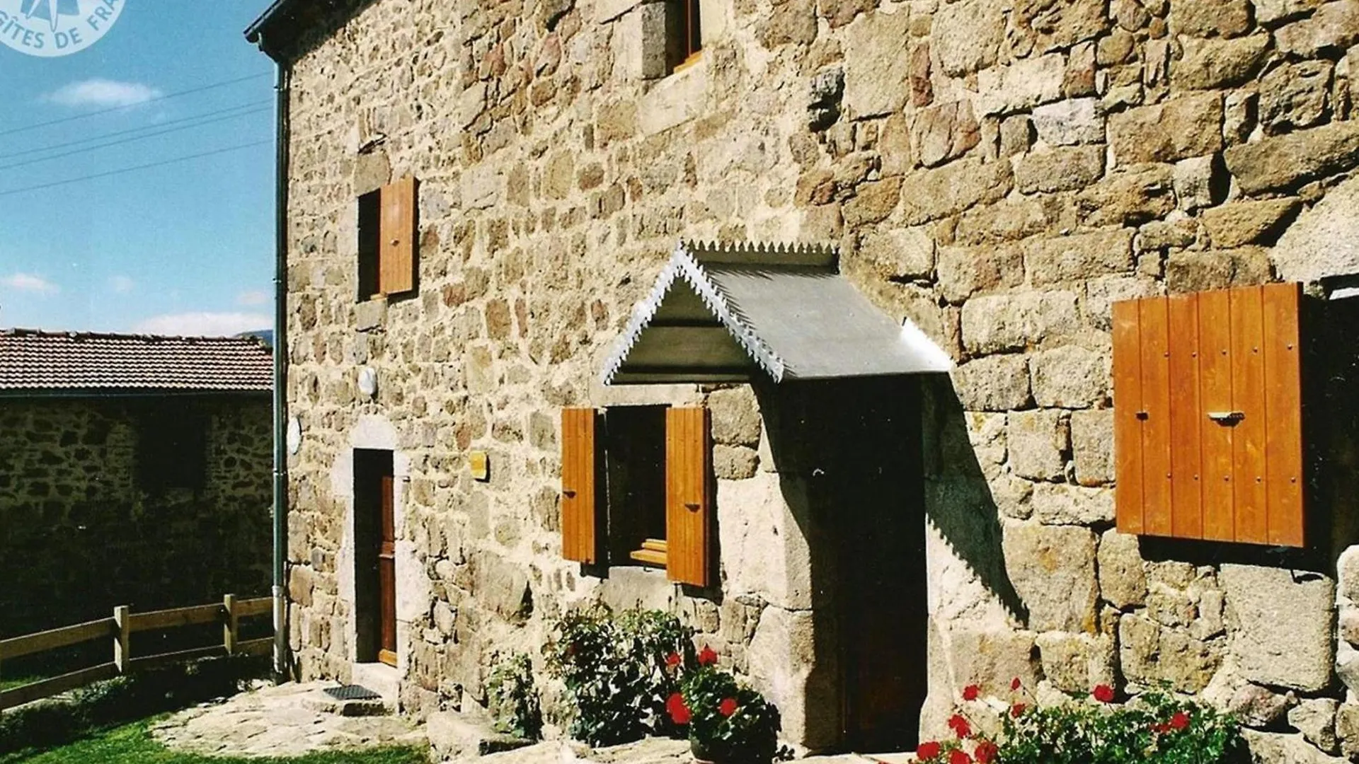 Gite Authentique En Campagne Avec Cheminee, Wifi, Terrasse Et Jardin, Pres Du Ski Et Vtt - Fr-1-496-96 Burdignes